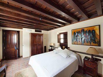 Hotel El Ladron De Agua