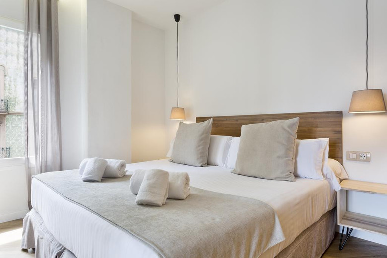 Amister Apartments