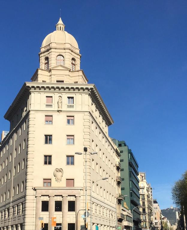Amister Apartments