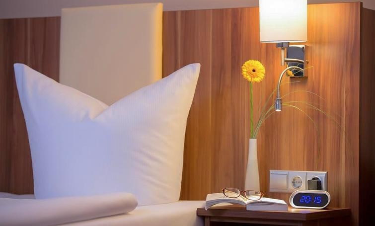 Gold Hotel