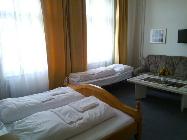 Hotel B1