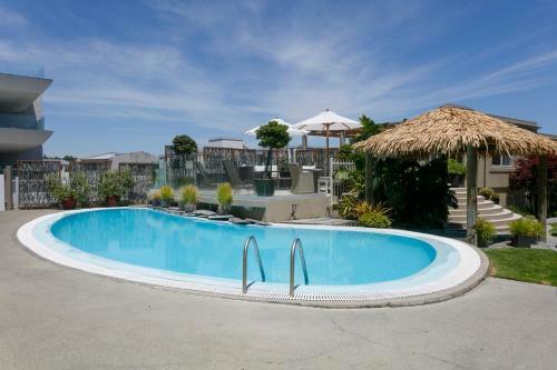 The Reef Resort Motel