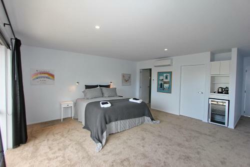 Aotea Bed And Breakfast