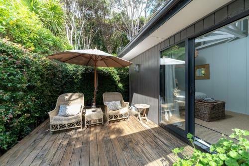 Slightly Foxed In Waiheke