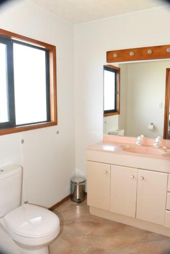 20 De Surville Road