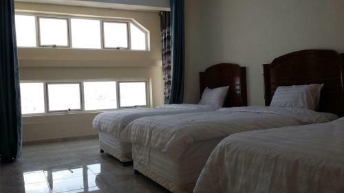 Serapis Hotel