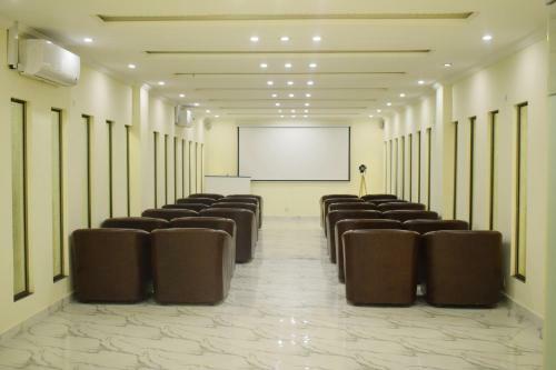 Grand Millennium Hotel