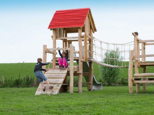 Hotel Holiday Home 6p. Wellnesswoning