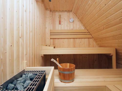 Hotel Holiday Home 6p. Wellnesswoning