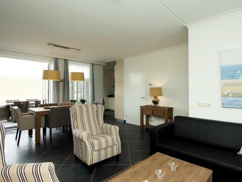 Hotel Holiday Home 6p. Wellnesswoning