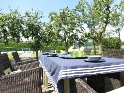 Neat Holiday Home With Fireplace In Groede Netherlands