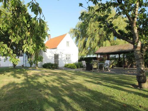 Neat Holiday Home With Fireplace In Groede Netherlands