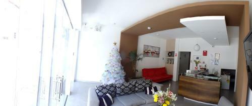 Hotel Hostal Gazu