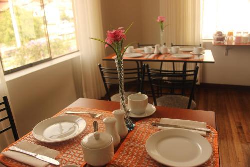 La Escala Bed And Breakfast