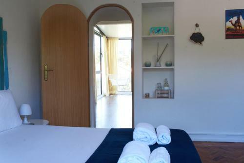 Cascais Cool Hostel Suites & Pool