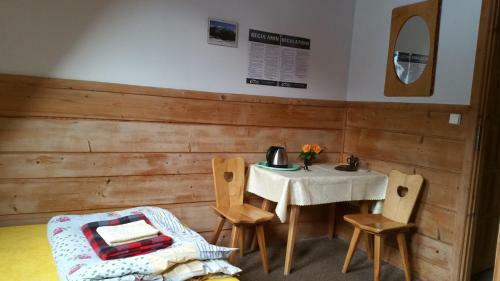 Camping Harenda Pokoje Go?cinne I Domki