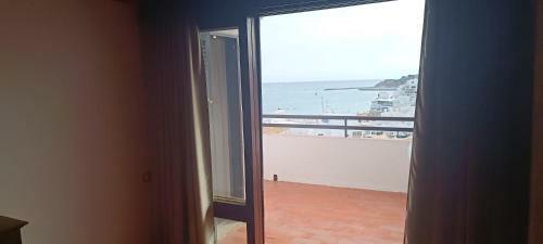 Montramar Fisherman's Beach Apartments