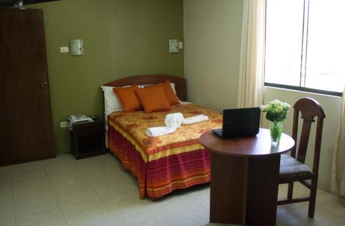 Hotel Hostal Oro Verde