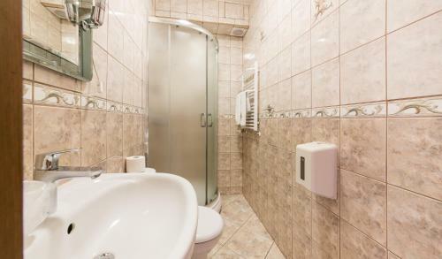Hostal Go?ciniec Witomino
