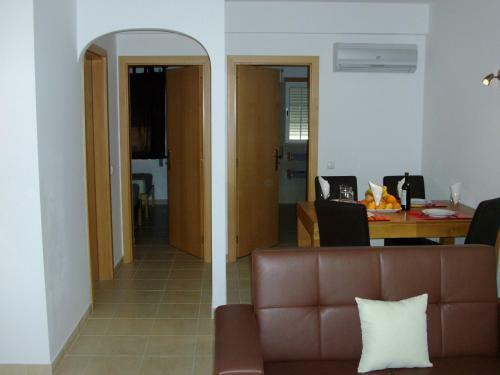 Deluxe Apartment J