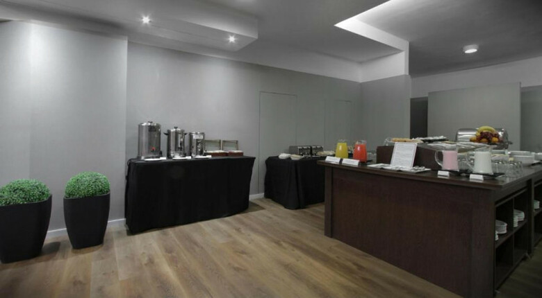 Hotel 8 De Octubre