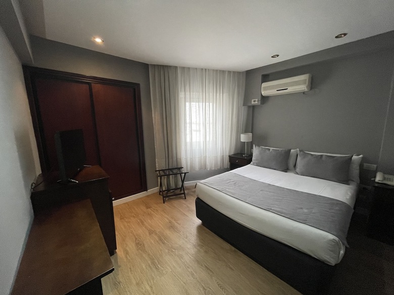 Hotel 8 De Octubre