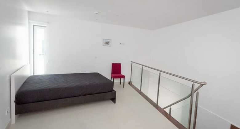 Hostal Peralux