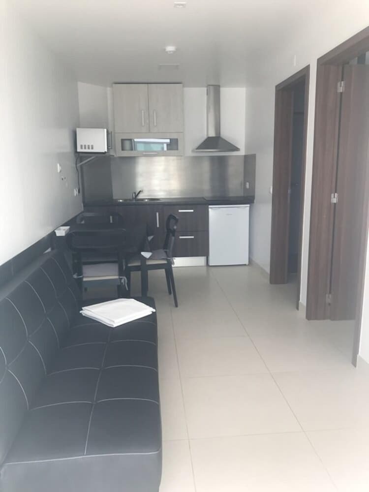 Hostal Peralux