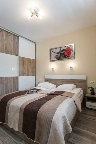 Apart-center Granitica