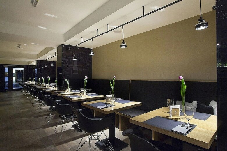 Ilonn Hotel