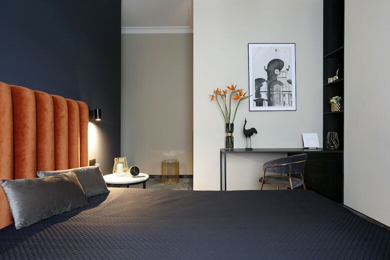 Queen Boutique Hotel