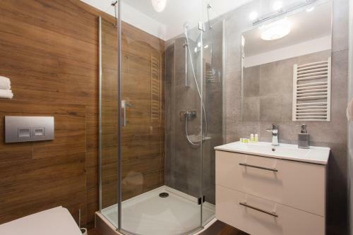 Apartwawel