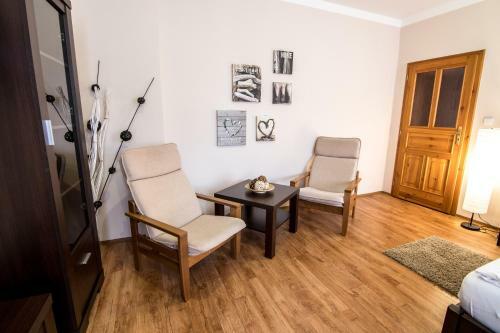 Tylova Apartments