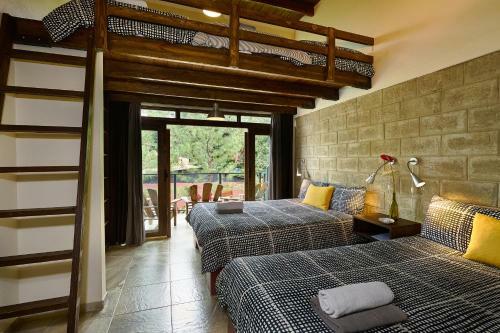 Jarabacoa Mountain Hostel