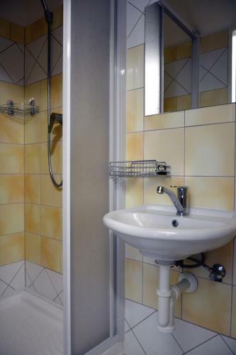 Hostal Penzion A Restaurace U Strnada