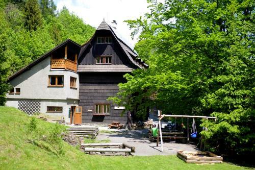 Hostal Chata Mir