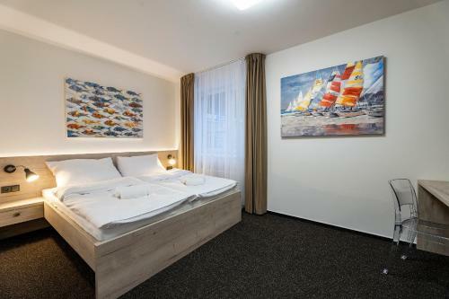 Hostal Penzion Dionysos Pod Kartouzkou