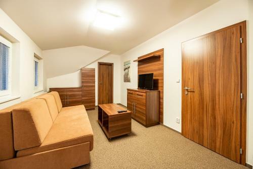 Hostal Penzion Dionysos Pod Kartouzkou