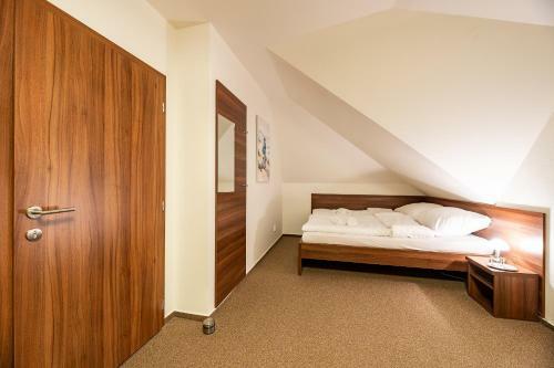 Hostal Penzion Dionysos Pod Kartouzkou