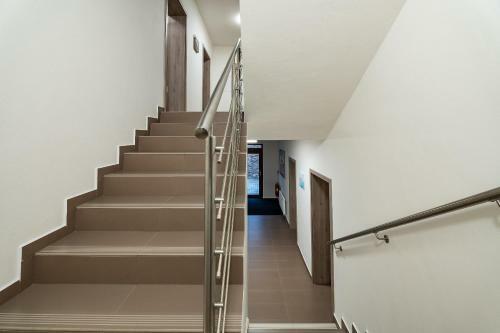 Hostal Penzion Dionysos Pod Kartouzkou