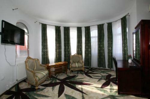 Bed & Breakfast Pensiunea Crown Royal