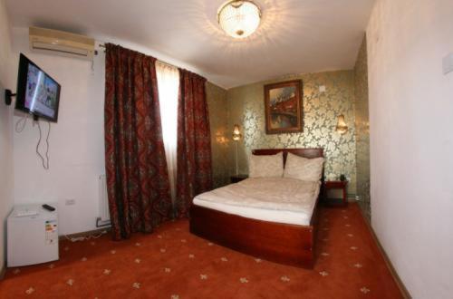 Bed & Breakfast Pensiunea Crown Royal