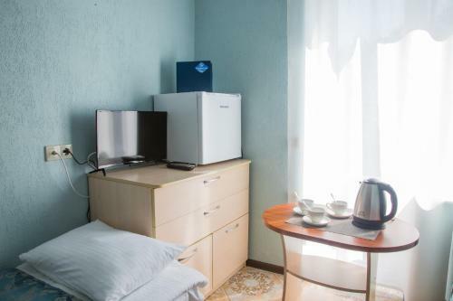 Ev Roshel Hotel