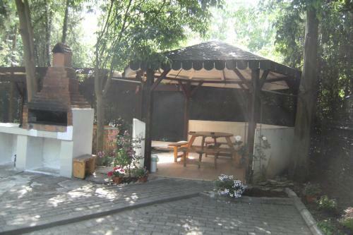 Hostal La Roze