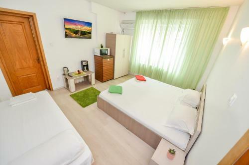 Hostal Budget Accommodation