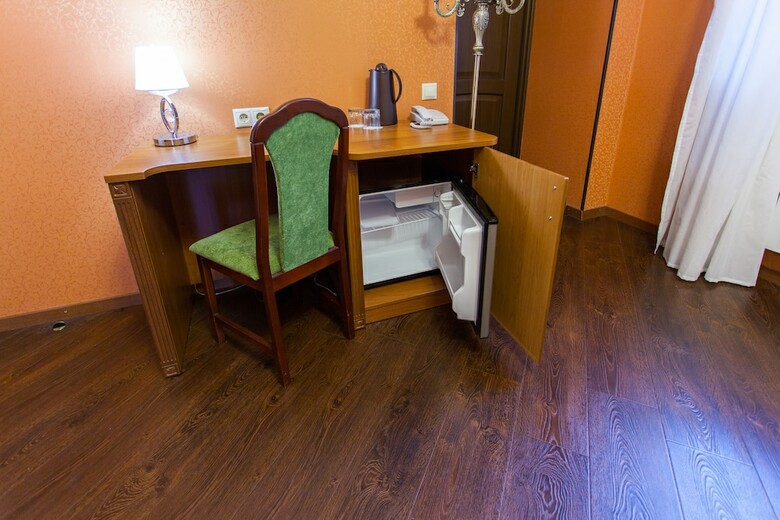 Hostal Zlatoust Hotel