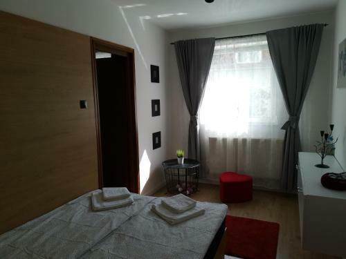 Elor Apartment
