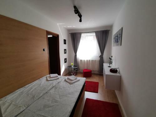 Elor Apartment