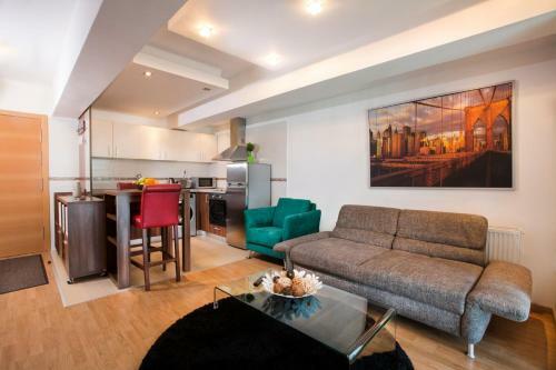 Nana Apartments