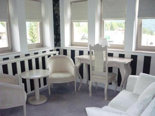 Villa Vilele Lucia Luxury Mens Sana